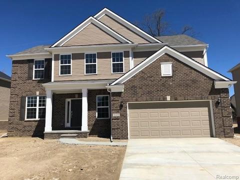 16339 Adelaide Dr, Macomb, MI 48044 photo 1