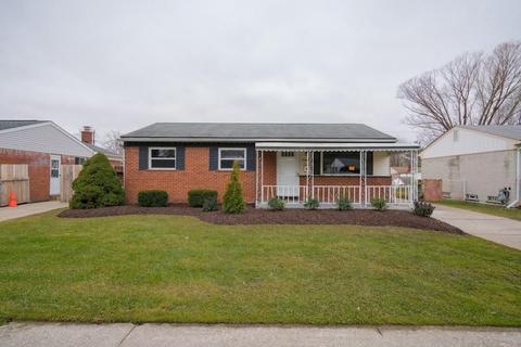 34607 Julie Dr, Romulus, MI 48174 photo 1