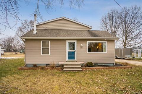 250 Earl Ct, Jackson, MI 49201 photo 1