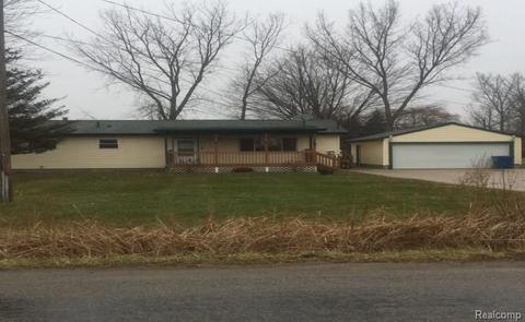 472 W River Rd, Kawkawlin, MI 48631 photo 1