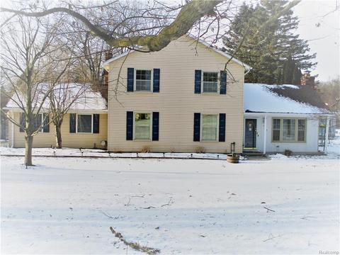 5347 Farley Rd, Clarkston, MI 48346 photo 1