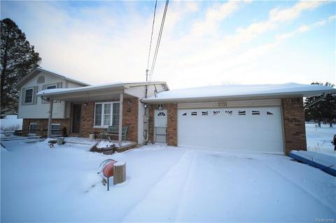 9008 Neff Rd, Mount Morris, MI 48458 photo 1