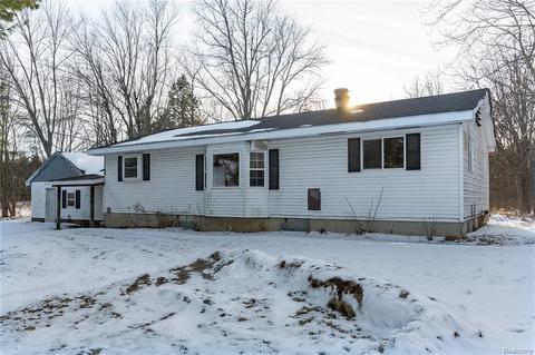 7026 S Colby Rd, Bancroft, MI 48414 photo 1
