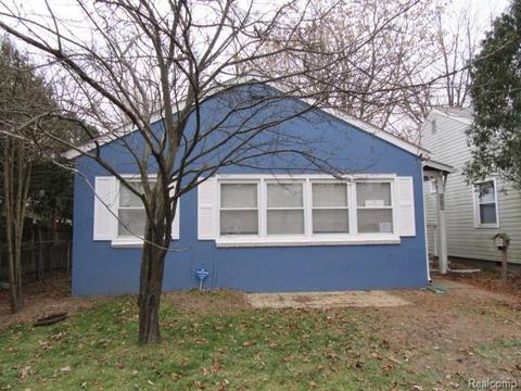4161 Chamberlain St, Wayne, MI 48184 photo 1