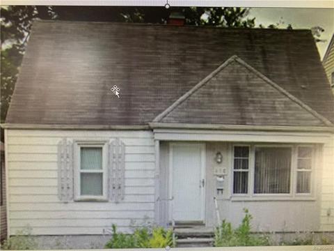450 E Maplehurst St, Ferndale, MI 48220 photo 1