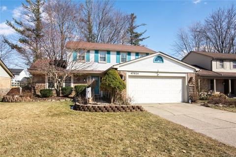 47624 Valley Forge Dr, Macomb, MI 48044 photo 1