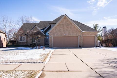 19828 Middle Brook Dr, Macomb, MI 48044 photo 1