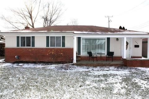 345 Burtman Dr, Troy, MI 48083 photo 1