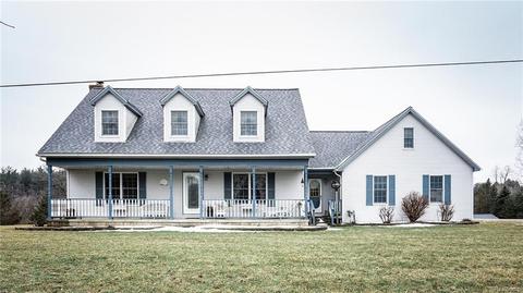 3301 Byron Rd, Howell, MI 48855 photo 1
