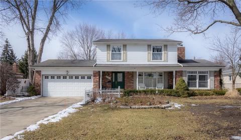 5153 Babbit Dr, Troy, MI 48085 photo 1