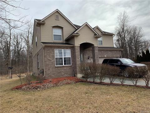 28012 Bay Berry St, Romulus, MI 48174 photo 1