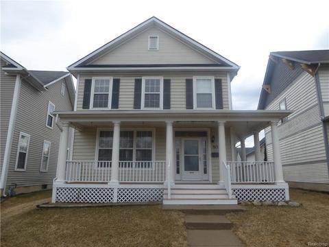 913 Crescent Dr, Monroe, MI 48162 photo 1