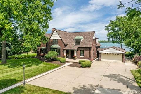 26029 E River Rd, Grosse Ile, MI 48138 photo 1