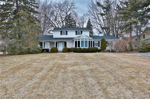21370 E River Rd, Grosse Ile, MI 48138 photo 1
