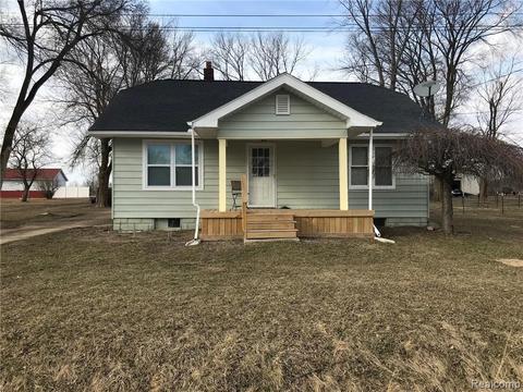 7137 E Bristol Rd, Davison, MI 48423 photo 1