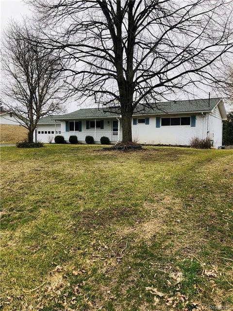 2462 Smiley Way, Jackson, MI 49203 photo 1