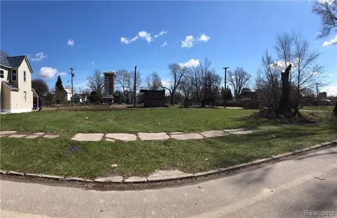 2802-12 Harrison, Detroit, MI 48216