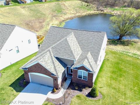 308 Bryce Ct, Howell, MI 48843 photo 1