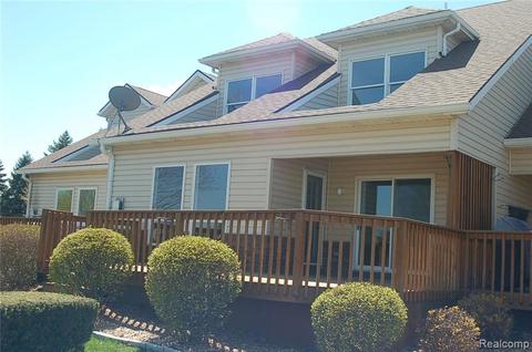 819 E Pointe, Port Huron, MI 48060 photo 1
