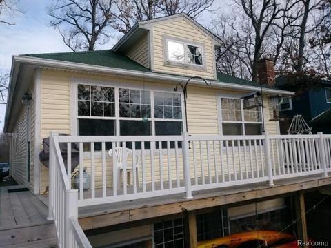 5004 Schrah Dr, Munith, MI 49259 photo 1