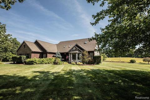 3073 Farmbrook Ln, Metamora, MI 48455 photo 1