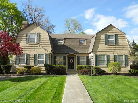 1616 Crescent Dr, Flint, MI 48503 photo 1