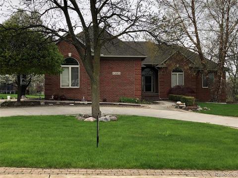 4032 Scott B Dr, Saint Clair, MI 48079 photo 1