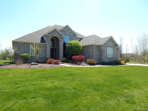 3178 Cornerstone Dr, Flushing, MI 48433 photo 1