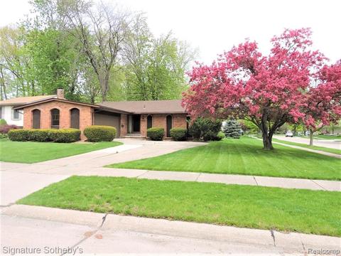 13802 Heritage St, Riverview, MI 48193 photo 1