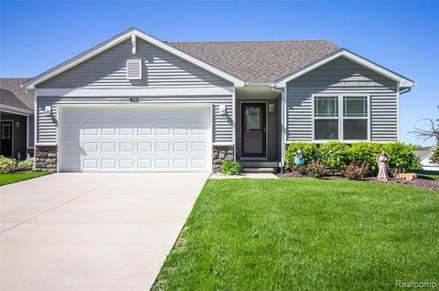 917 Spirea, Howell, MI 48843 photo 1
