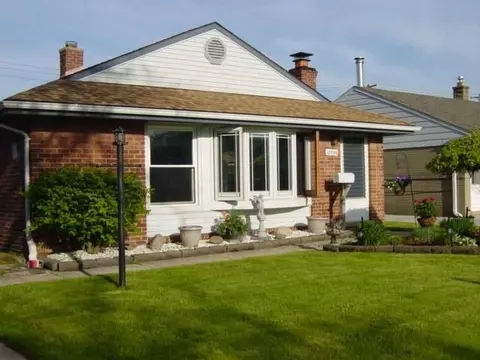 18599 Matthews St, Riverview, MI 48193 photo 1