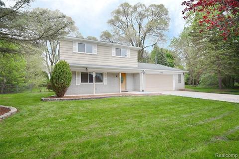2793 E Square Lake Rd, Troy, MI 48085 photo 1