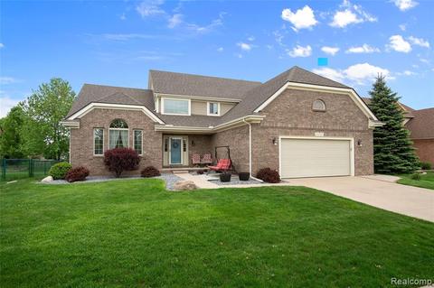 22663 Fieldcrest Dr, Macomb, MI 48044 photo 1