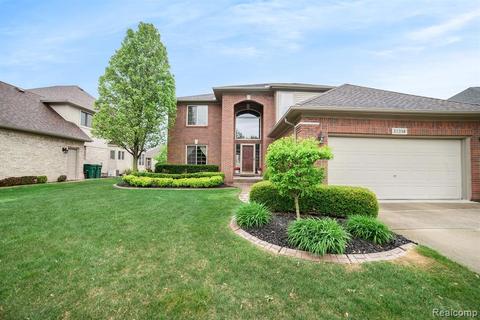 21338 Pine Cone Dr, Macomb, MI 48042 photo 1