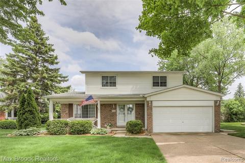 3746 Nash Dr, Troy, MI 48083 photo 1