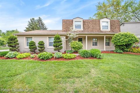 1138 Shadow Dr, Troy, MI 48085 photo 1