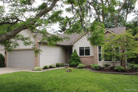 1296 Boyd St, Troy, MI 48083 photo 1