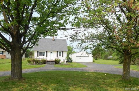 433 N Elms Rd, Flushing, MI 48433 photo 1