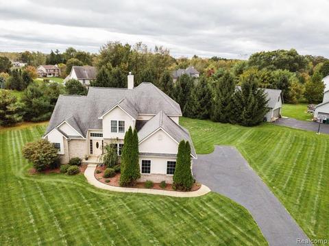 3600 Black Eagle Dr, Howell, MI 48843 photo 1