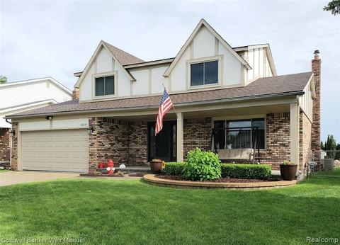 18145 Pine Hill Dr, Macomb, MI 48044 photo 1