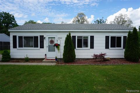 39302 Superior St, Romulus, MI 48174 photo 1