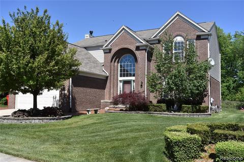 49658 Crusader Dr, Macomb, MI 48044 photo 1