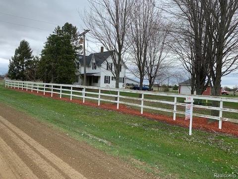 2801 Banner Rd, Applegate, MI 48401 photo 1