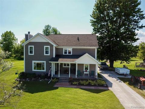 5672 Hessen, Casco, MI 48064 photo 1
