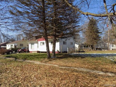 2002 Tebo St, Flint, MI 48503 photo 1