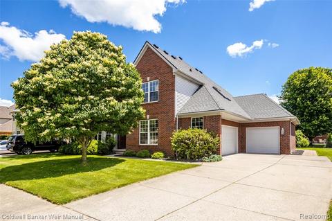 48682 Tremont Dr, Macomb, MI 48044 photo 1