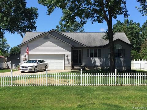 7047 Gillette Rd, Flushing, MI 48433 photo 1
