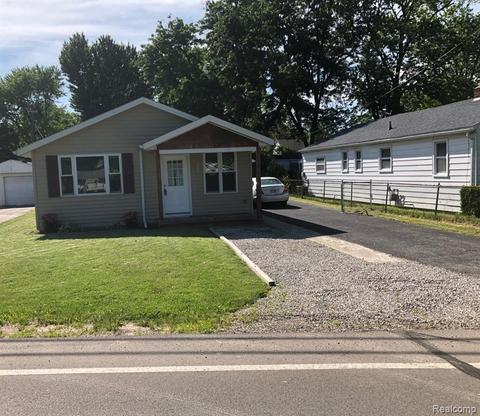 2105 Spaulding, Monroe, MI 48162 photo 1