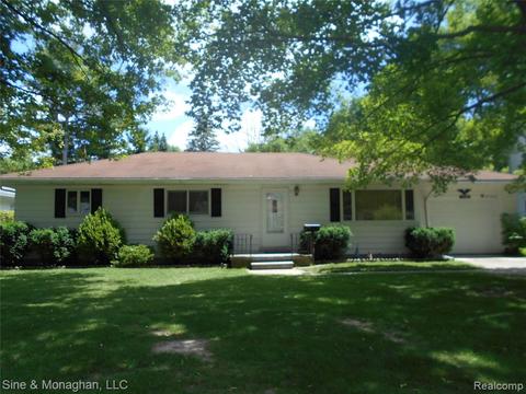 1032 N 6th St, Saint Clair, MI 48079 photo 1