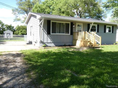 5105 E Carpenter Rd, Flint, MI 48506 photo 1